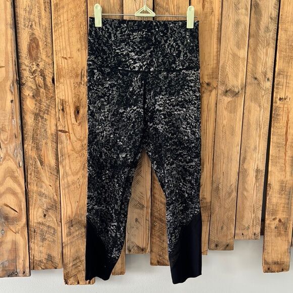 Lululemon Women’s 6 Wunder Under Crop *Scallop 23" Achromatize Ice Grey Black - Picture 4 of 16